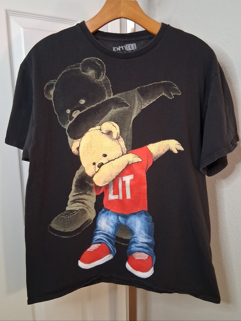 Black Bear T Shirt EntiTee Brand Large